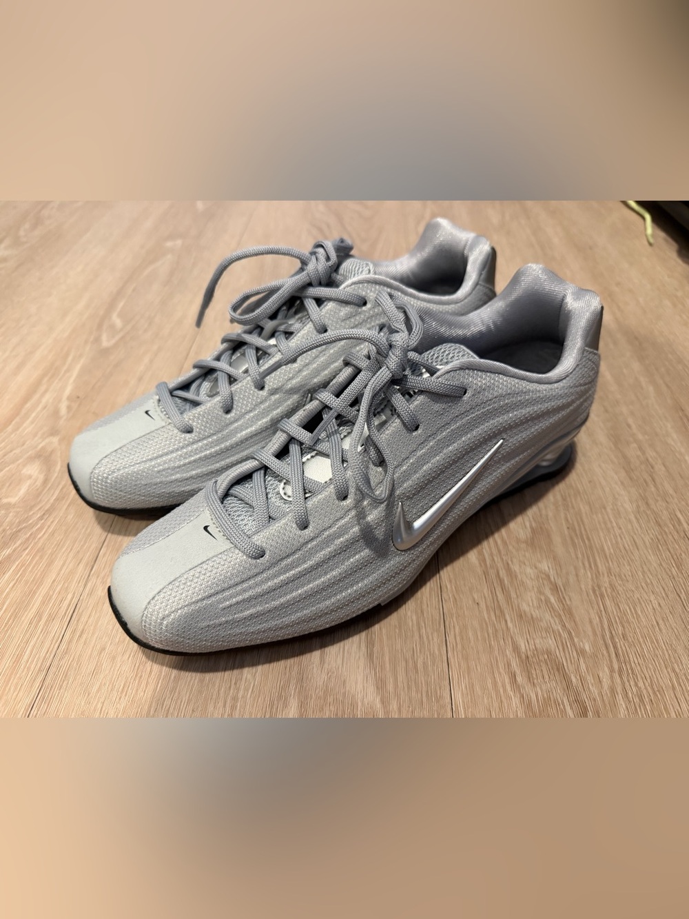 Nike Shox Z Metallic Silver Women's Sneakers US 8 HQ7540-001